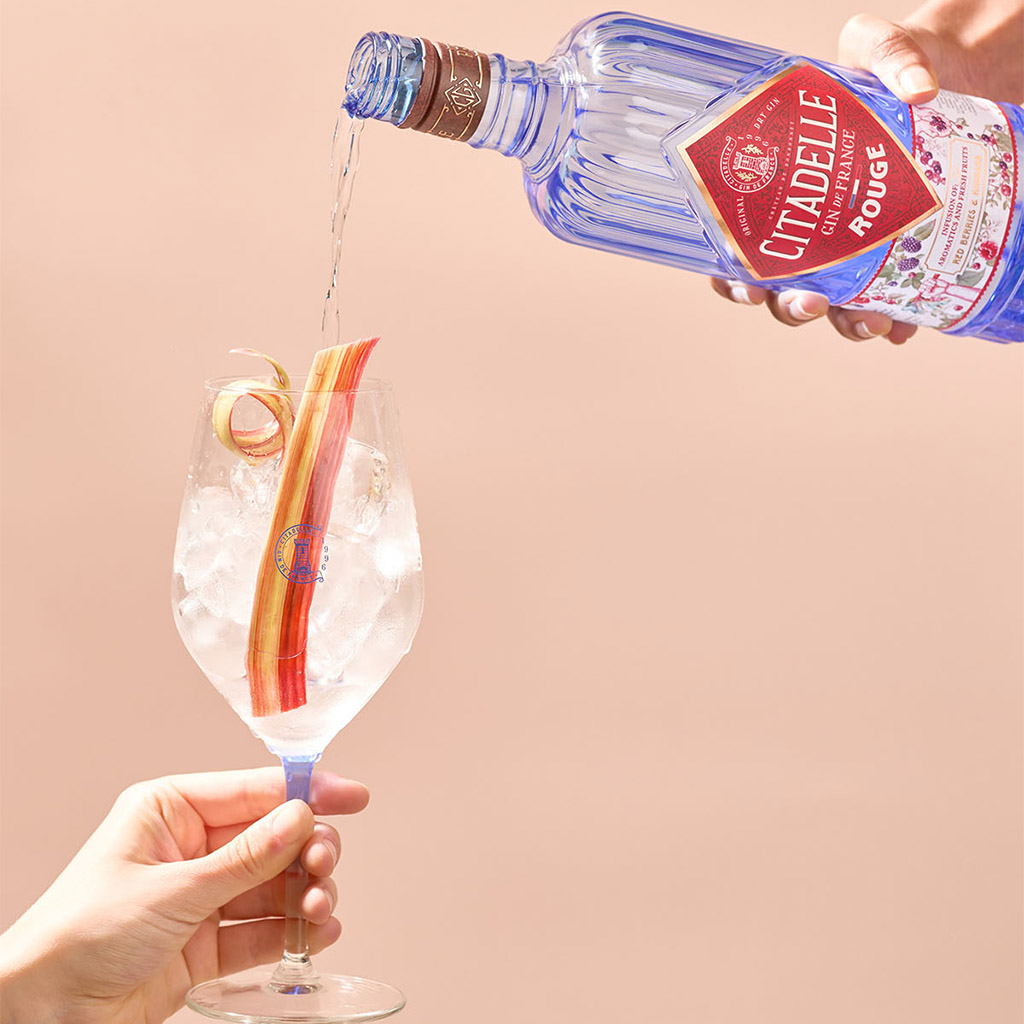Citadelle Rouge Gin Perfect Serve