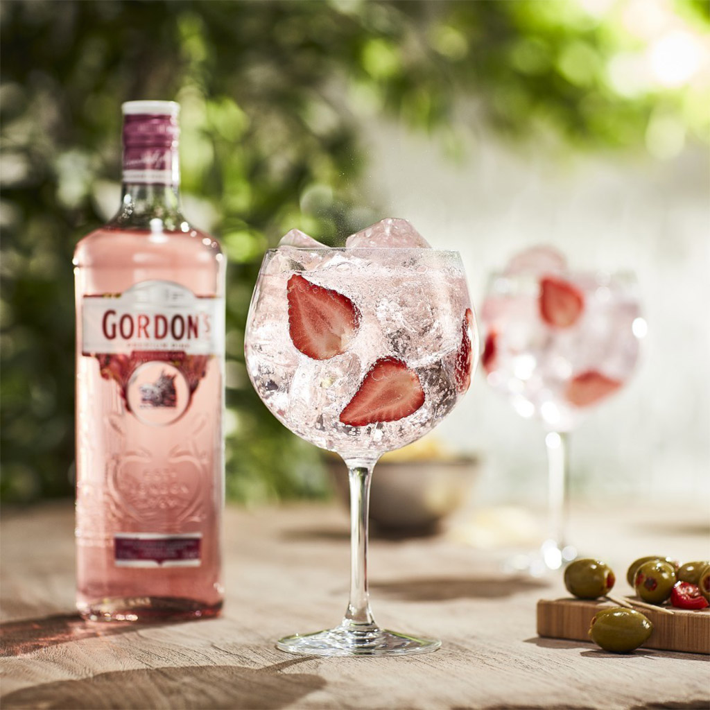 Gordon's Premium Pink Gin Perfect Serve